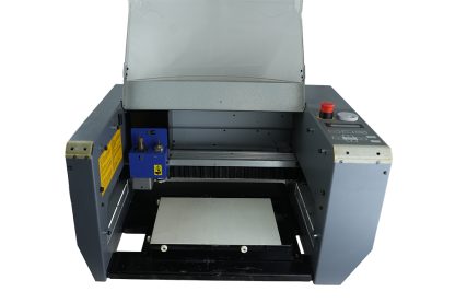 ROLAND EGX-300 ENGRAVING MACHINE